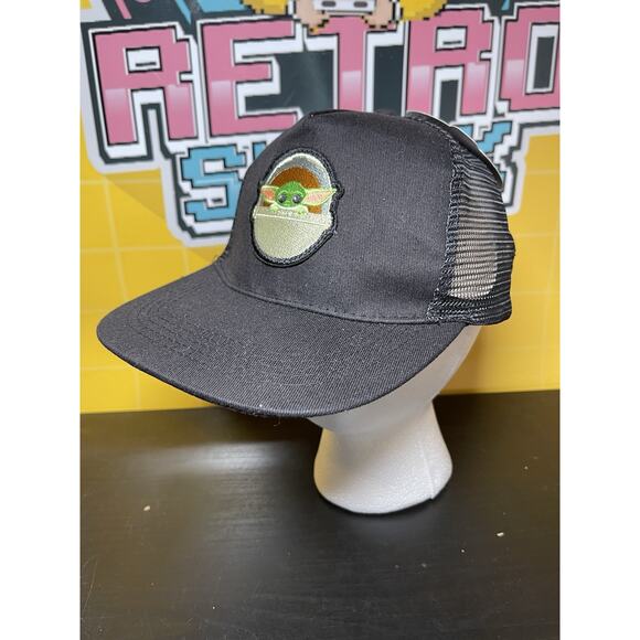Star Wars The Mandalorian Grogu Hat NWT (Baby Yoda) Snapback Mesh Black Disney - Picture 1 of 7